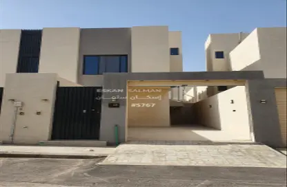 Full Floor - 5 Bedrooms - 4 Bathrooms for sale in Badr - Riyadh - Ar Riyadh