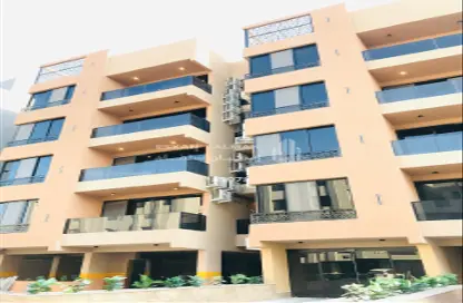 Apartment - 5 Bedrooms - 4 Bathrooms for sale in Al Hamra - Al Khubar - Eastern