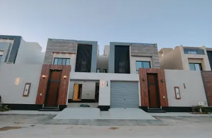 Villa - 5 Bedrooms - 6 Bathrooms for sale in Al Yarmuk - Riyadh - Ar Riyadh