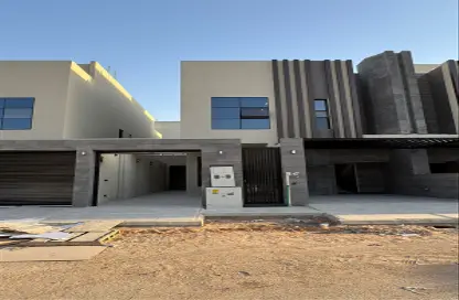 Villa - 4 Bedrooms - 4 Bathrooms for sale in Al Munisiyah - Riyadh - Ar Riyadh