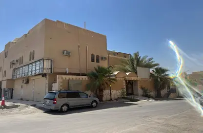 عمارة بالكامل - استوديو - 8 حمامات للبيع في العقيق - الرياض - الرياض