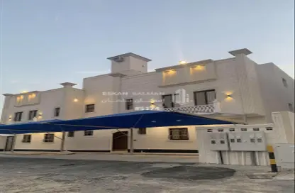 Apartment - 5 Bedrooms - 4 Bathrooms for sale in العزيزية - Al Jubail - Eastern