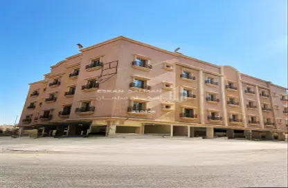 Apartment - 5 Bedrooms - 4 Bathrooms for sale in Hajr - Ad Dammam - Eastern