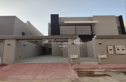 Full Floor - 7 Bedrooms - 4 Bathrooms for sale in Al Aziziyah - Riyadh - Ar Riyadh