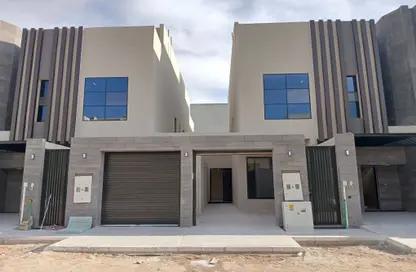 Full Floor - 3 Bedrooms - 4 Bathrooms for sale in Al Munisiyah - Riyadh - Ar Riyadh