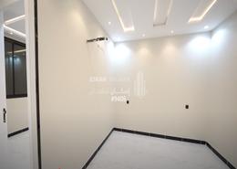 Apartment - 5 bedrooms - 3 bathrooms for للبيع in شهار - امارة منطقة مكة المكرمة - الطائف - Makkah Al Mukarramah