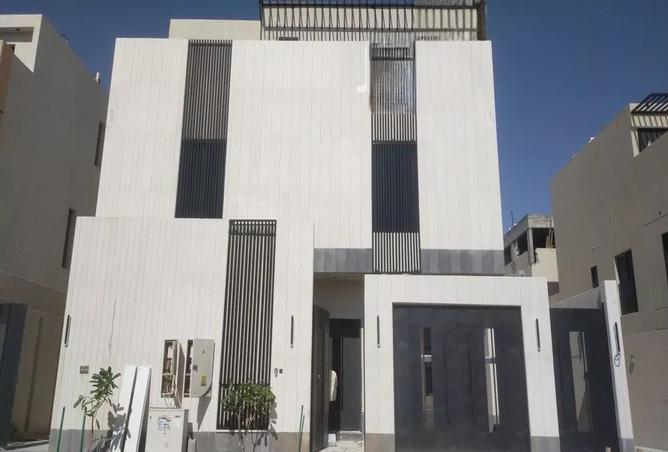 Full Floor - 3 Bedrooms for sale in Ar Rimal - Riyadh - Ar Riyadh