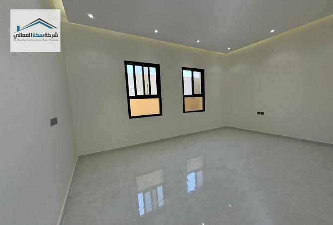 طابق كامل - 4 غرف نوم - 3 حمامات للبيع في الجنادرية - الرياض - الرياض