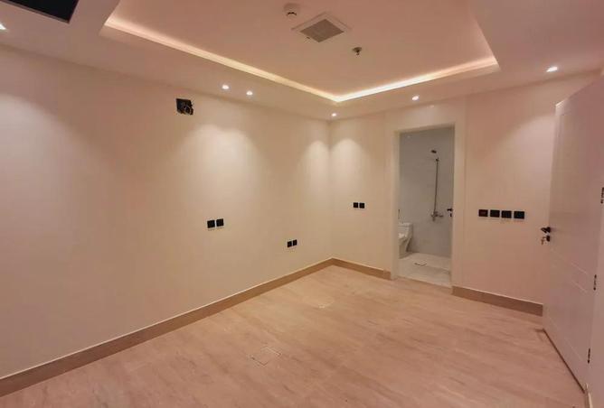 Apartment - 4 Bedrooms for sale in Al Qadisiyah - Riyadh - Ar Riyadh