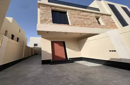 Villa - 3 Bedrooms for sale in Al Munisiyah - Riyadh - Ar Riyadh