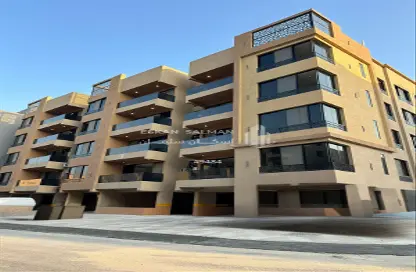 Apartment - 4 Bedrooms - 3 Bathrooms for sale in Al Hamra - Al Khubar - Eastern