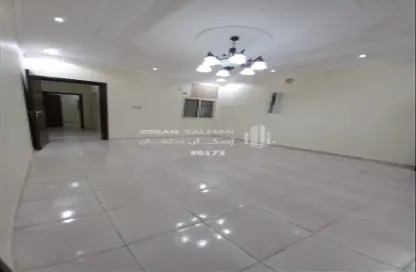 Apartment - 5 Bedrooms - 3 Bathrooms for sale in Dahiyat Al Malik Fahd - Ad Dammam - Eastern