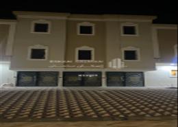 Apartment - 6 bedrooms - 4 bathrooms for للبيع in العزيزية - Al Jubail - Eastern