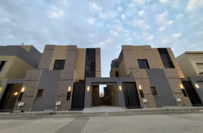 Full Floor - 4 Bedrooms - 4 Bathrooms for sale in Al Munisiyah - Riyadh - Ar Riyadh