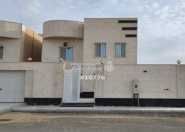 Villa - 8 bedrooms - 6 bathrooms for للبيع in العزيزية - Al Jubail - Eastern