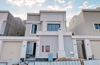 Villa - 5 Bedrooms - 6 Bathrooms for sale in Al Munisiyah - Riyadh - Ar Riyadh