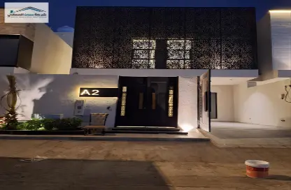 Villa - 4 Bedrooms - 6 Bathrooms for sale in Al Yarmuk - Riyadh - Ar Riyadh