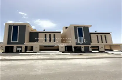 Full Floor - 6 Bedrooms - 4 Bathrooms for sale in North Al Tadamun - Khamis Mushayt - Asir