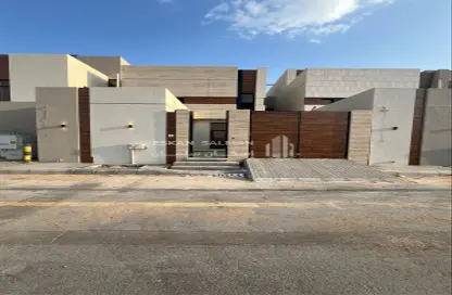 Villa - 7+ Bedrooms - 5 Bathrooms for sale in Ar Rimal - Bariduh - Al Qassim