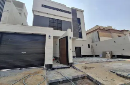 Full Floor - 4 Bedrooms - 4 Bathrooms for sale in Al Khalij - Riyadh - Ar Riyadh