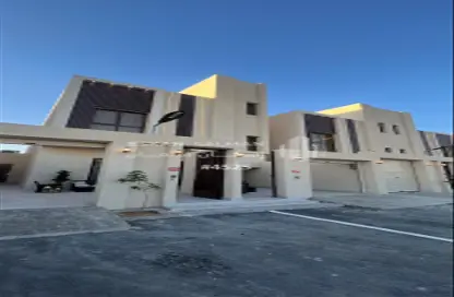 Full Floor - 4 Bedrooms - 3 Bathrooms for sale in Badr - Riyadh - Ar Riyadh