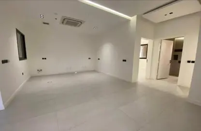 Apartment - 4 Bedrooms for sale in Al Munisiyah - Riyadh - Ar Riyadh