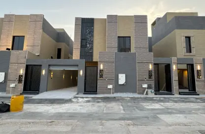 Full Floor - 4 Bedrooms - 3 Bathrooms for sale in Al Munisiyah - Riyadh - Ar Riyadh