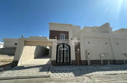 Villa - 6 Bathrooms for sale in Al Amwaj - Al Khubar - Eastern