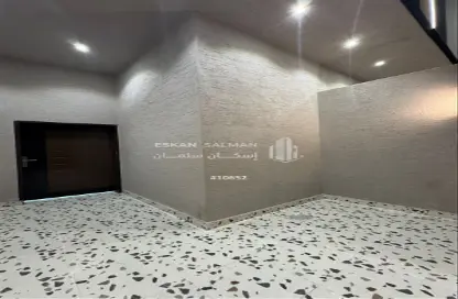 Apartment - 4 Bedrooms - 4 Bathrooms for sale in Badr - Riyadh - Ar Riyadh