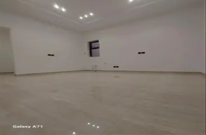 Apartment - 4 Bedrooms for sale in Al Qadisiyah - Riyadh - Ar Riyadh