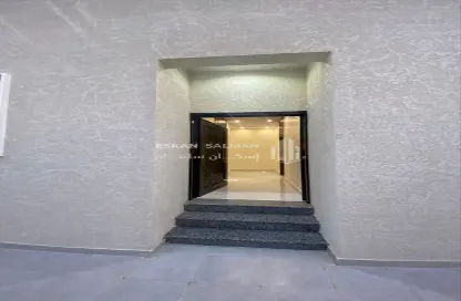 Full Floor - 7 Bedrooms - 4 Bathrooms for sale in Al Qafilah - Khamis Mushayt - Asir