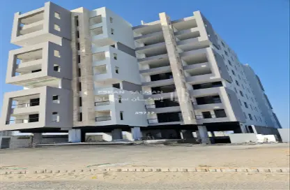 Apartment - 4 Bedrooms - 5 Bathrooms for sale in Al Khawr - Al Khubar - Eastern