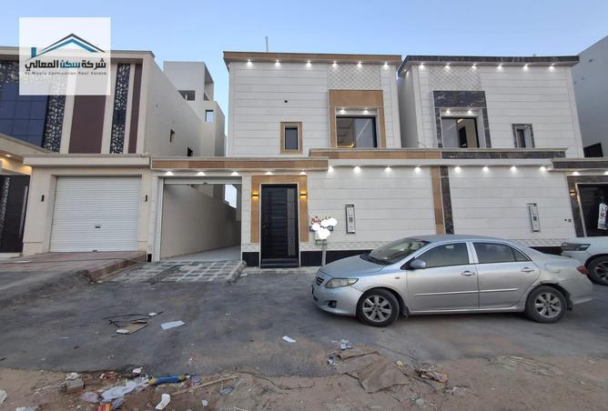 Villa - 5 Bedrooms - 3 Bathrooms for sale in Al Janadriyah - Riyadh - Ar Riyadh