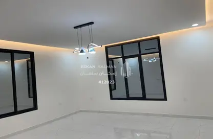 Full Floor - 7 Bedrooms - 4 Bathrooms for sale in الروضة - ابو عريش - ابو عريش - Jazan