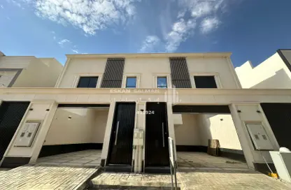 Villa - 5 Bedrooms - 5 Bathrooms for sale in Al Janadriyah - Riyadh - Ar Riyadh