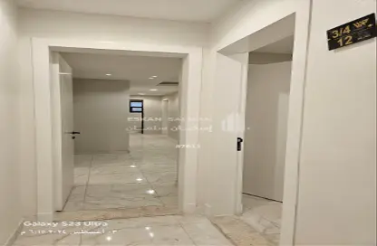 Apartment - 5 Bedrooms - 3 Bathrooms for sale in An Nur - Ad Dammam - Eastern