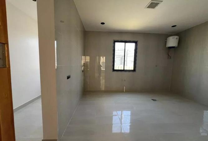 Full Floor - 3 Bedrooms for sale in Al Qadisiyah - Riyadh - Ar Riyadh