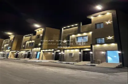 Full Floor - 6 Bedrooms - 4 Bathrooms for sale in Al Dhurfah - Khamis Mushayt - Asir