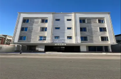 Apartment - 4 Bedrooms - 4 Bathrooms for sale in Al Jalawiyah - Ad Dammam - Eastern